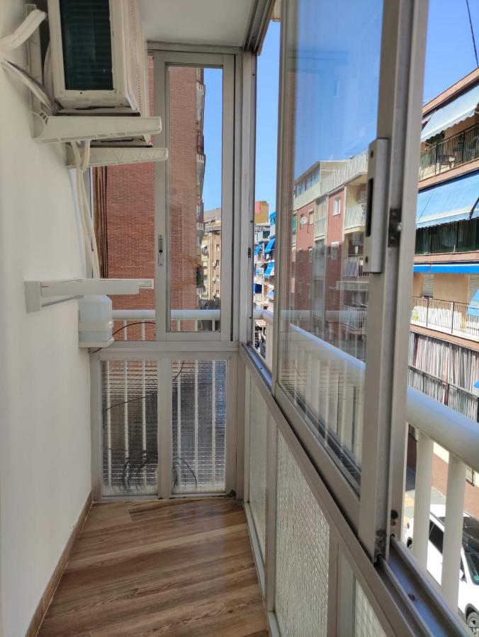 Solymar Poniente Apartamento Recien Reformado A 3 Min De Playa Poniente Y Del Centro Parking Opcional เบนิดอร์ม ภายนอก รูปภาพ